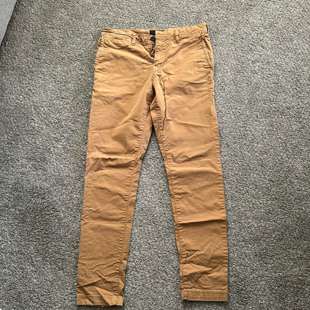 American eagle next level flex khakis 30x 32